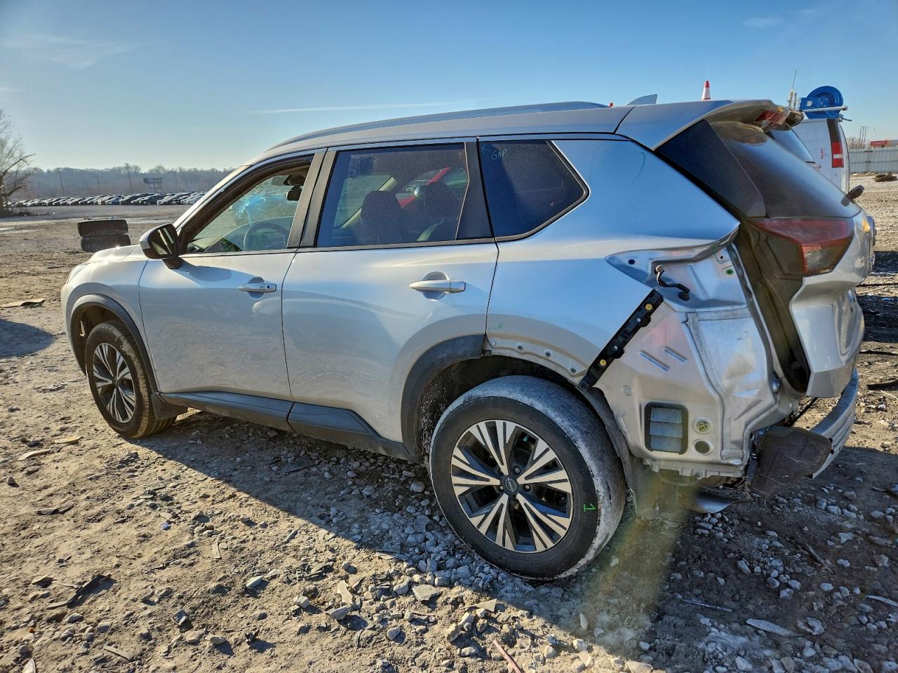 2023 NISSAN ROGUE SV photo 3