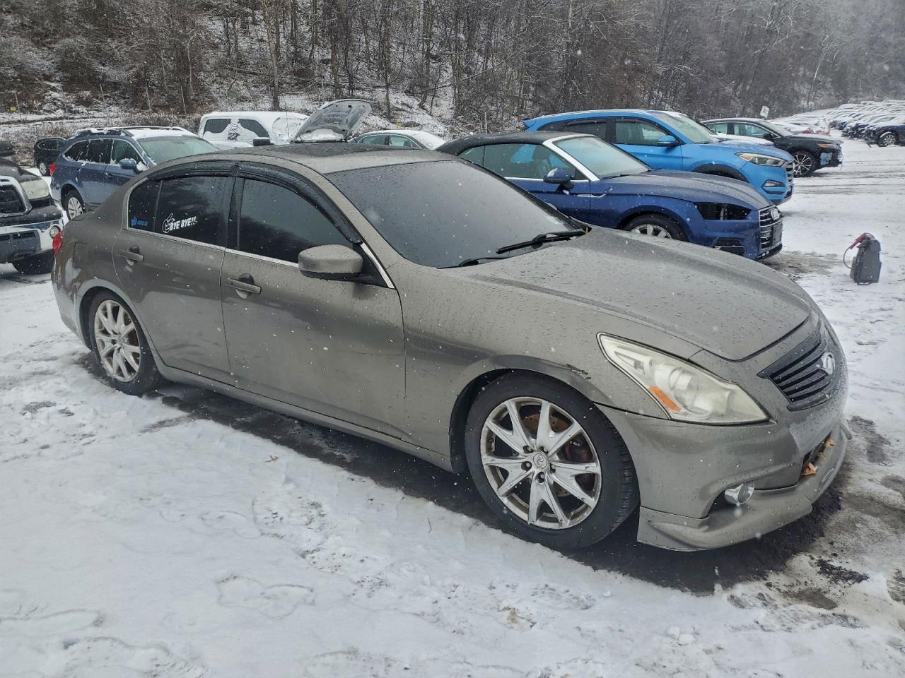2013 INFINITI G37 photo 7