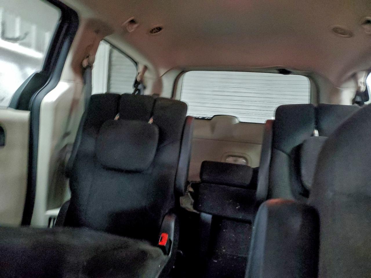 2012 DODGE GRAND CARAVAN SE photo 10