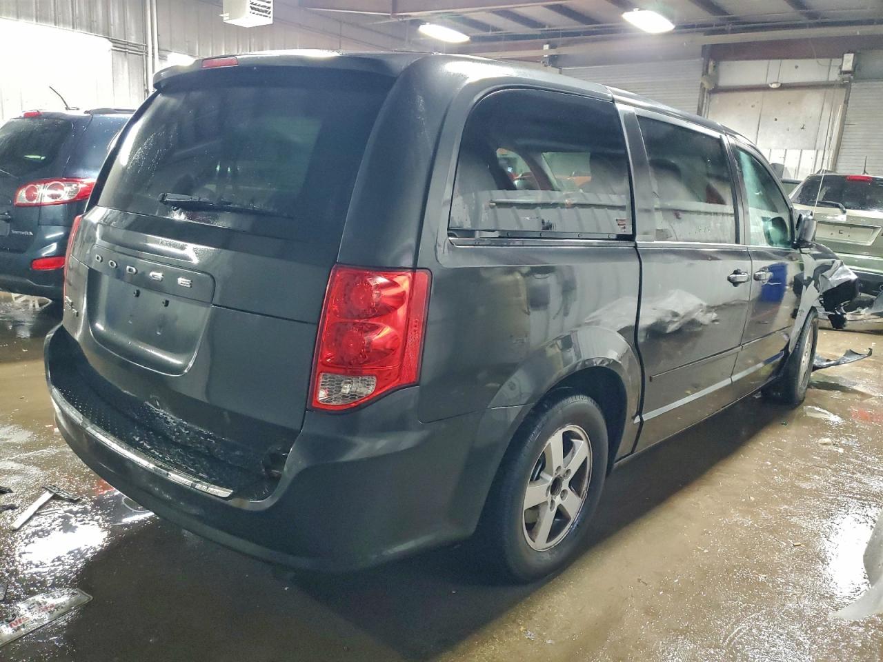 2012 DODGE GRAND CARAVAN SE photo 3