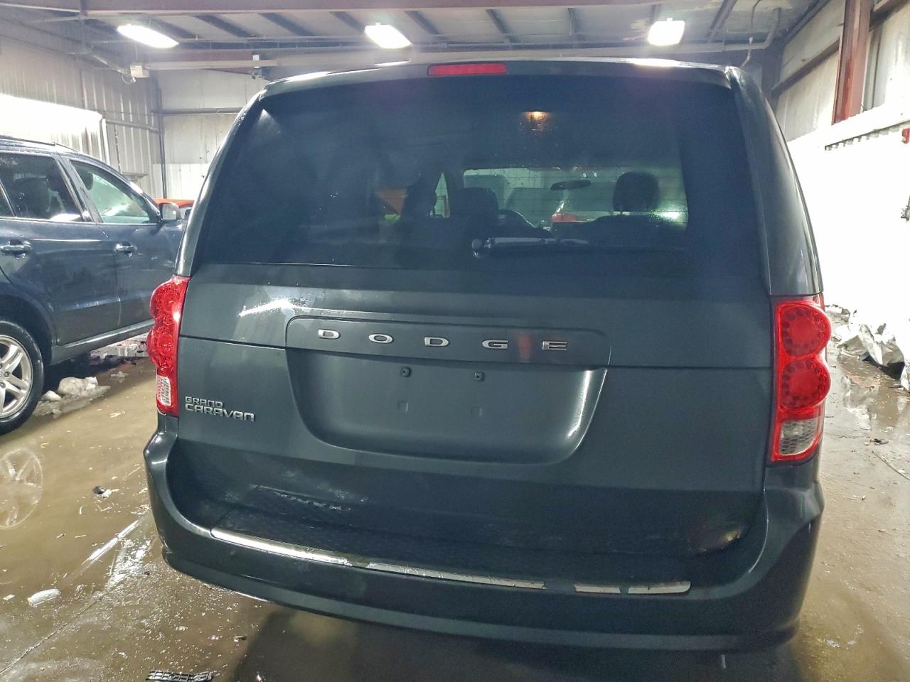 2012 DODGE GRAND CARAVAN SE photo 6