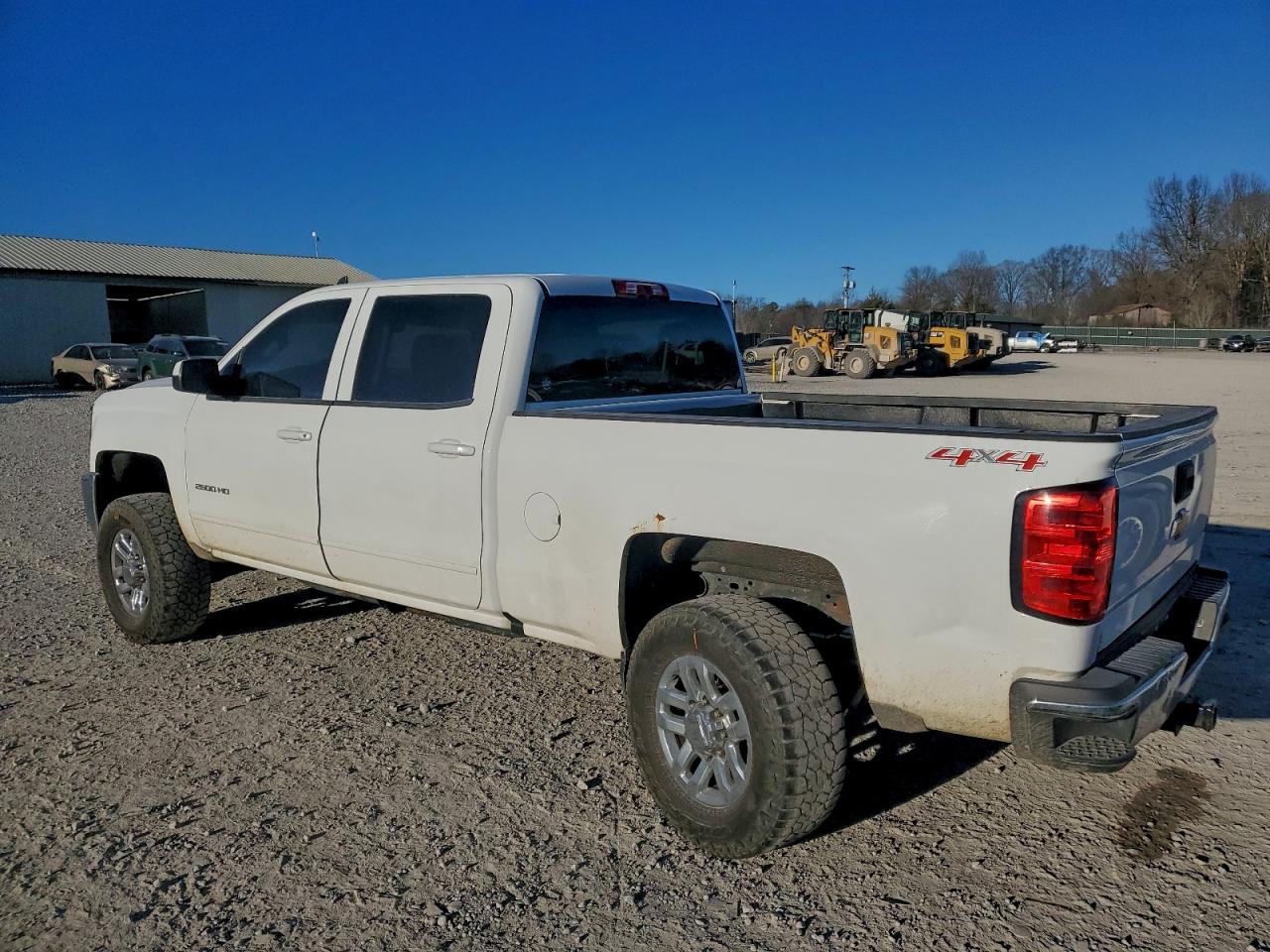 2017 CHEVROLET SILVERADO K2500 HEAVY DUTY LT photo 2