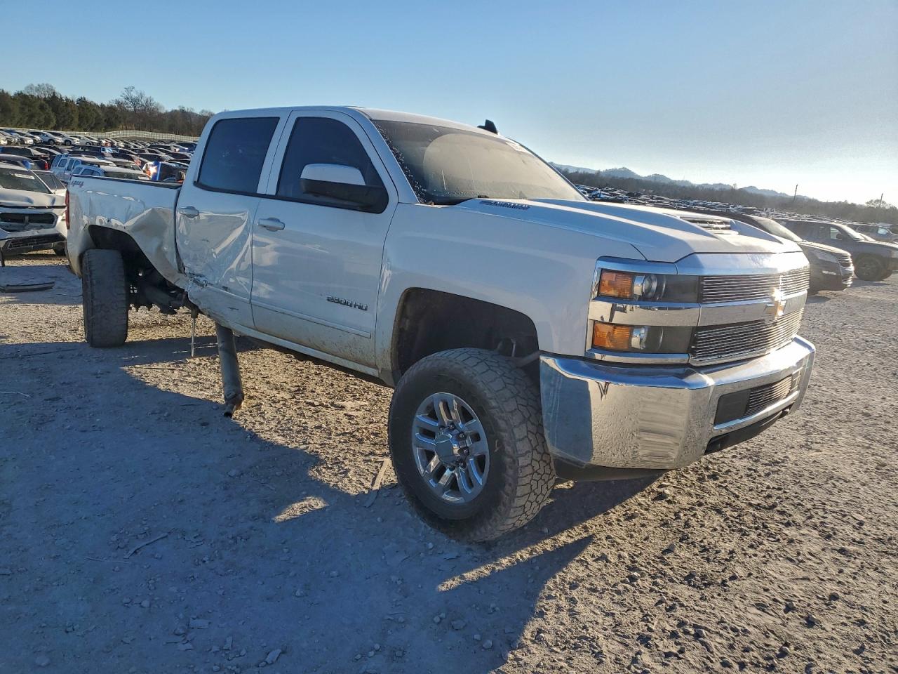 2017 CHEVROLET SILVERADO K2500 HEAVY DUTY LT photo 4