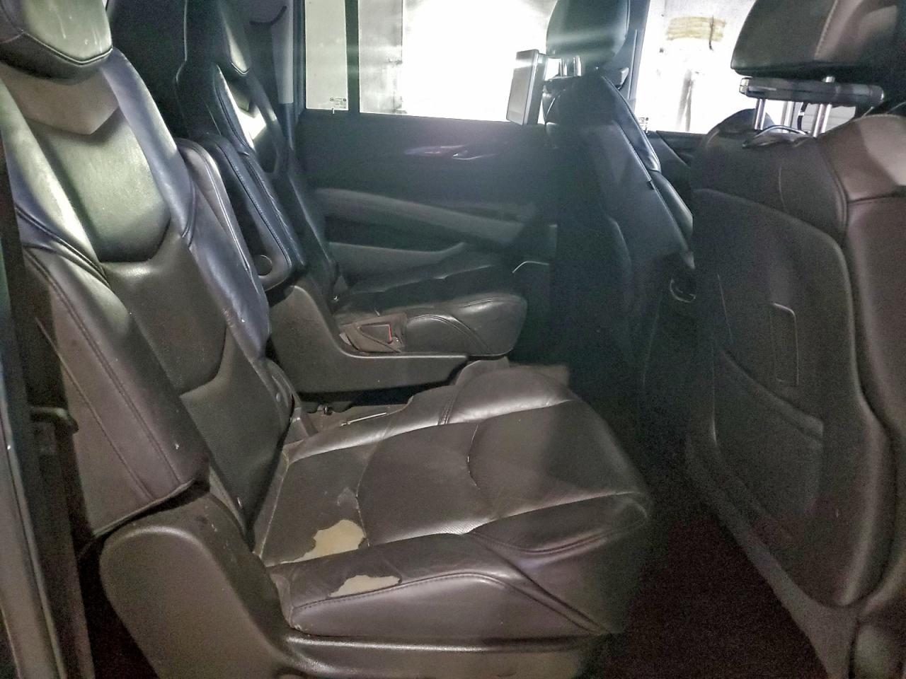 2020 CADILLAC ESCALADE ESV photo 11