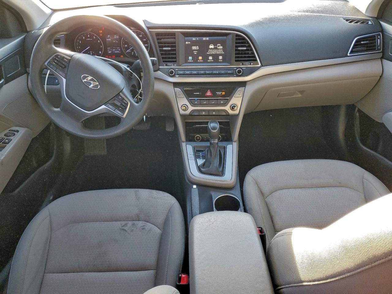 2017 HYUNDAI ELANTRA SE photo 8