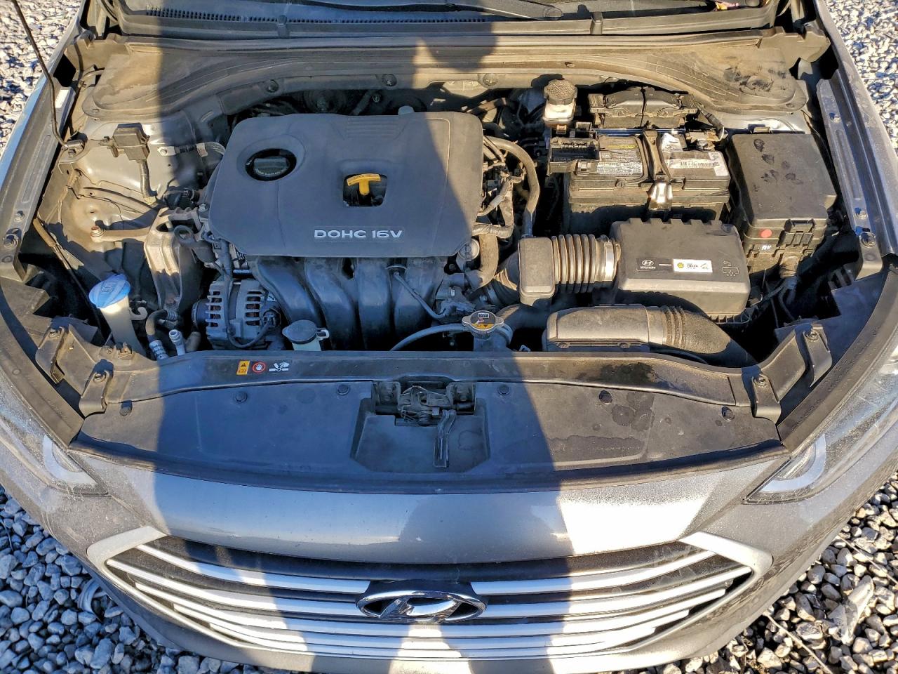 2017 HYUNDAI ELANTRA SE photo 11