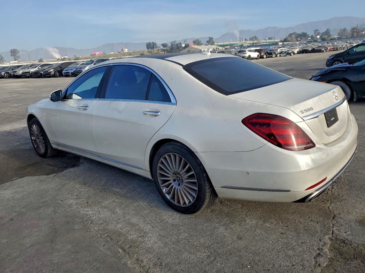 2018 MERCEDES-BENZ S 560 photo 3