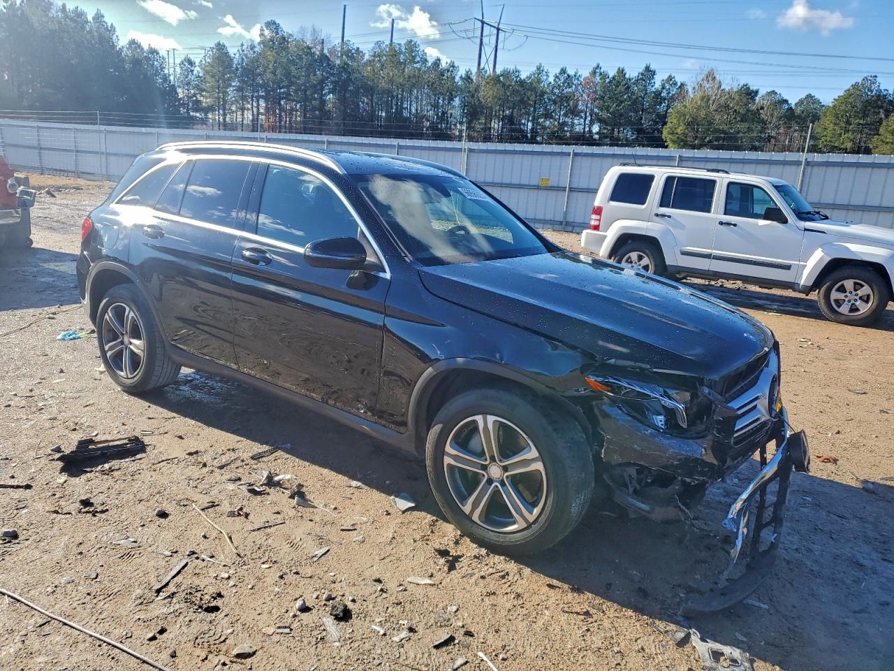 2016 MERCEDES-BENZ GLC 300 photo 7