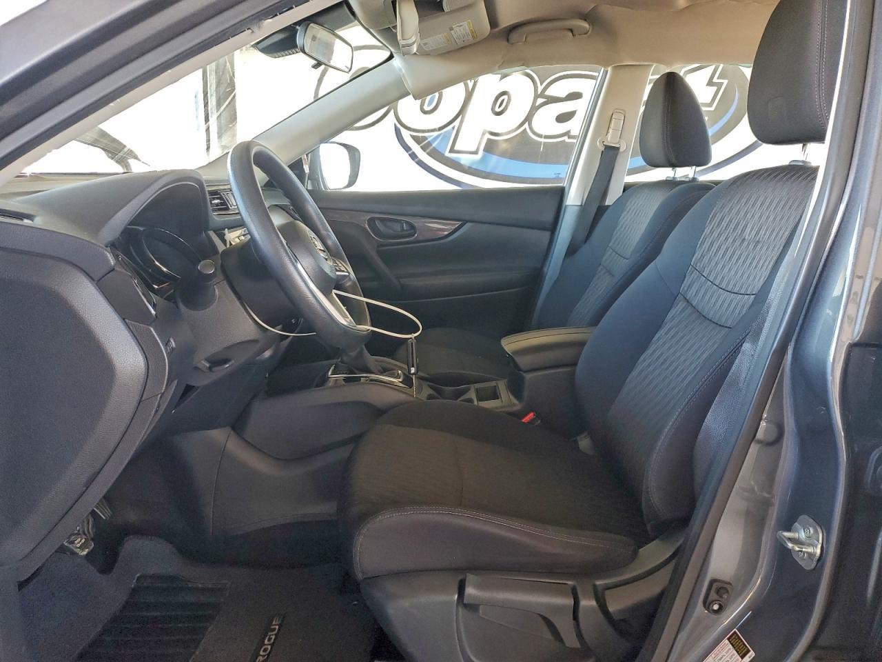 2019 NISSAN ROGUE S photo 13