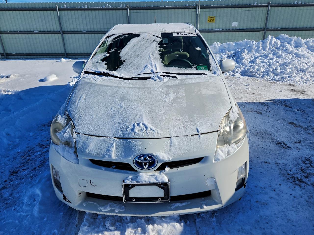 2010 TOYOTA PRIUS photo 9