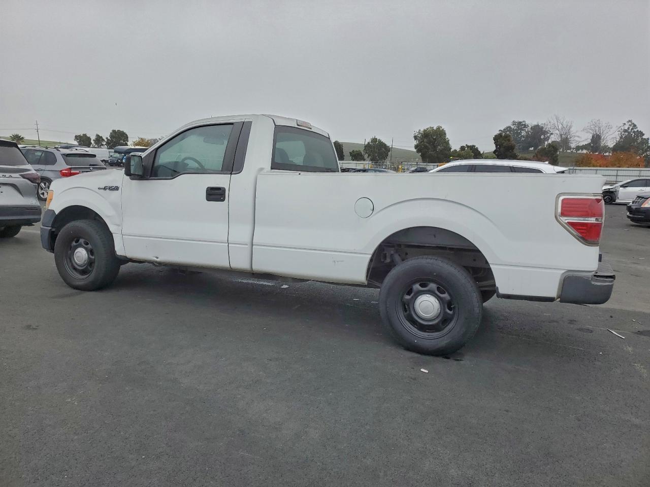 2011 FORD F150 photo 2