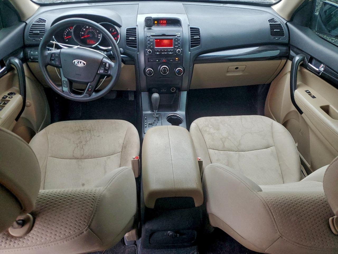 2011 KIA SORENTO BASE photo 8