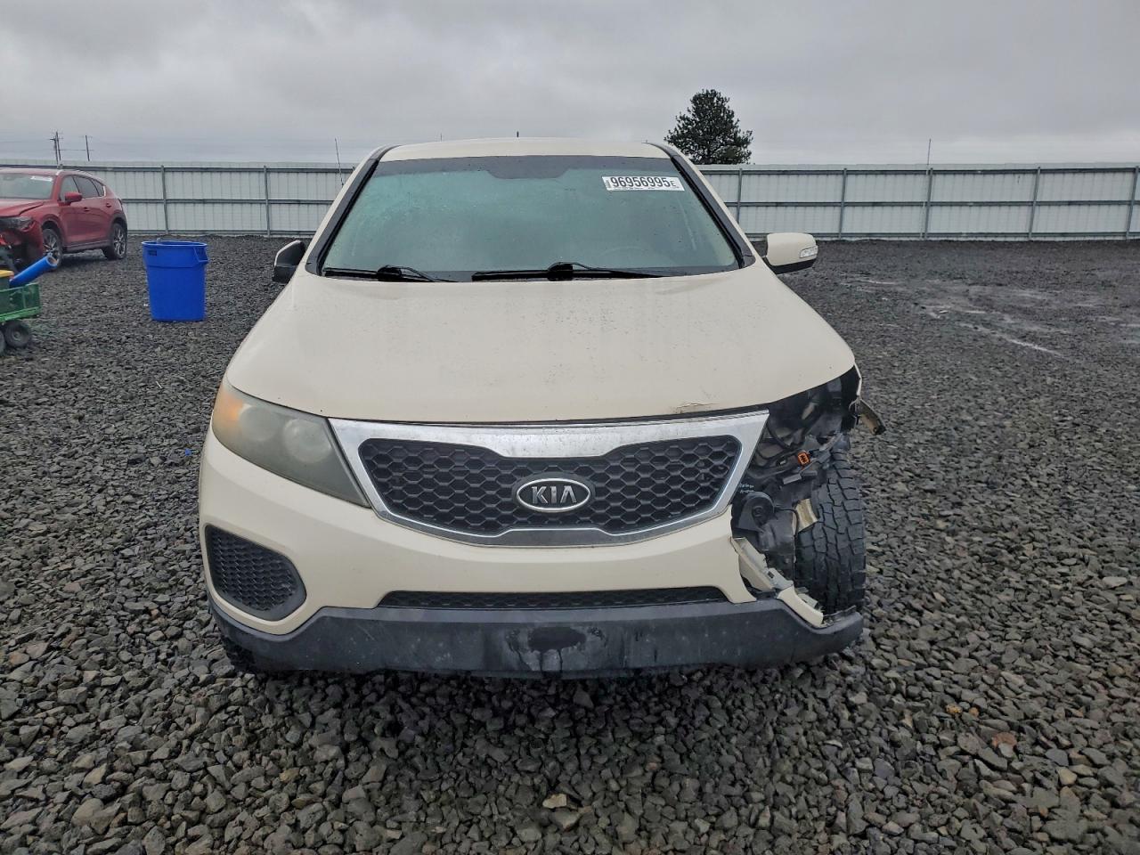 2011 KIA SORENTO BASE photo 5