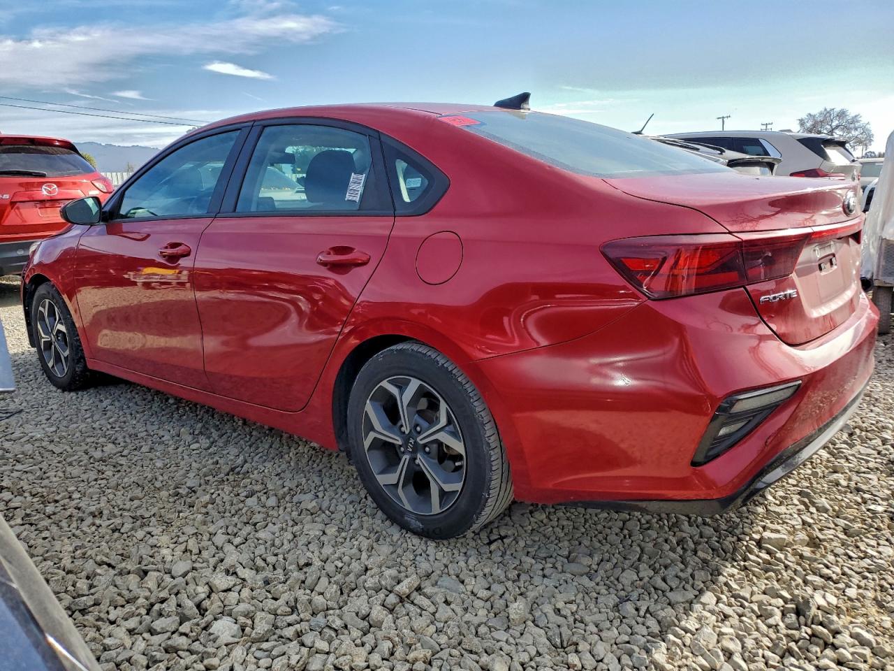 2021 KIA FORTE photo 2