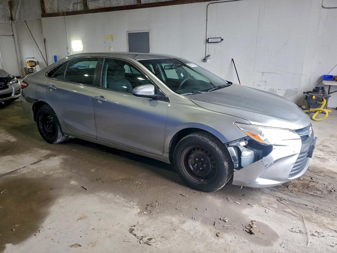 2016 TOYOTA CAMRY LE photo 7