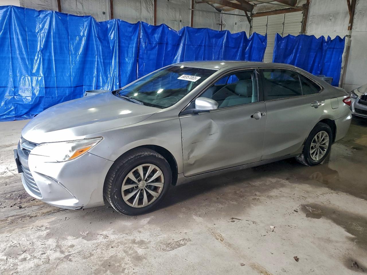 2016 TOYOTA CAMRY