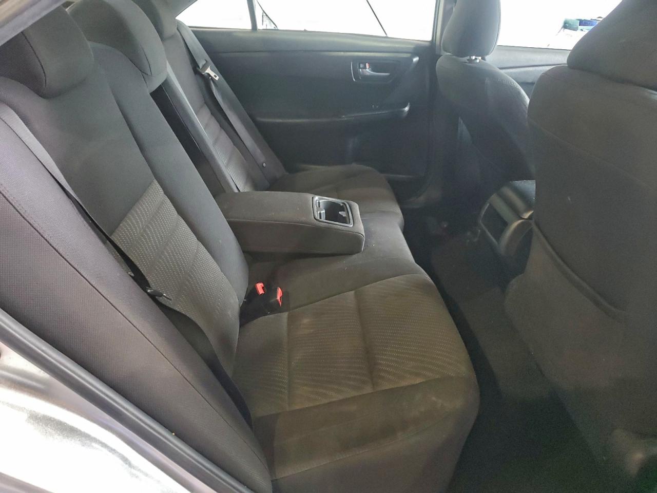 2016 TOYOTA CAMRY LE photo 19