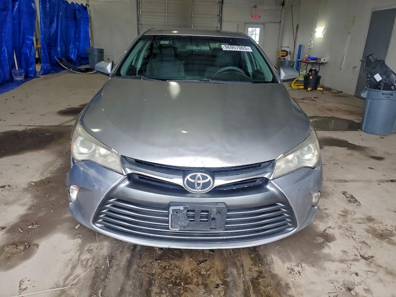 2016 TOYOTA CAMRY LE photo 9