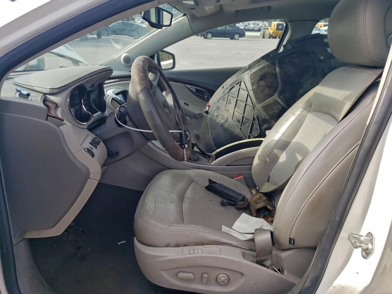 2010 BUICK LACROSSE CXL photo 13