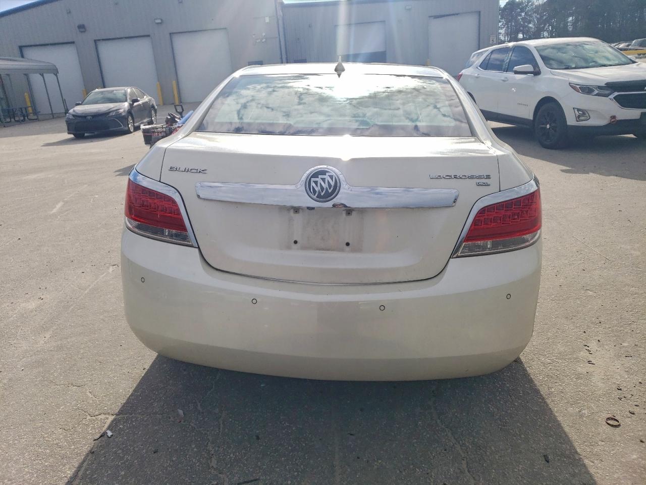 2010 BUICK LACROSSE CXL photo 11