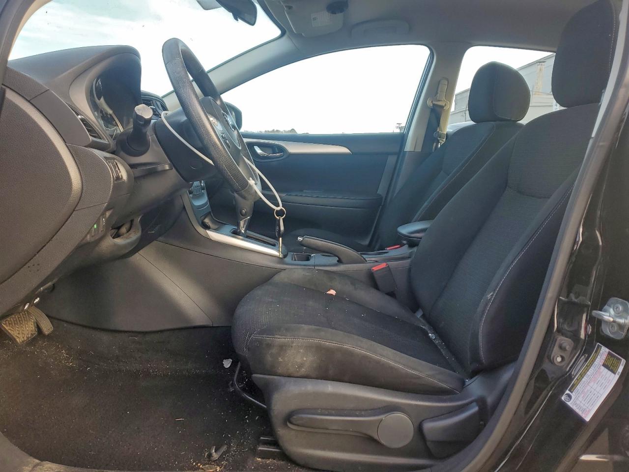 2019 NISSAN SENTRA S photo 7