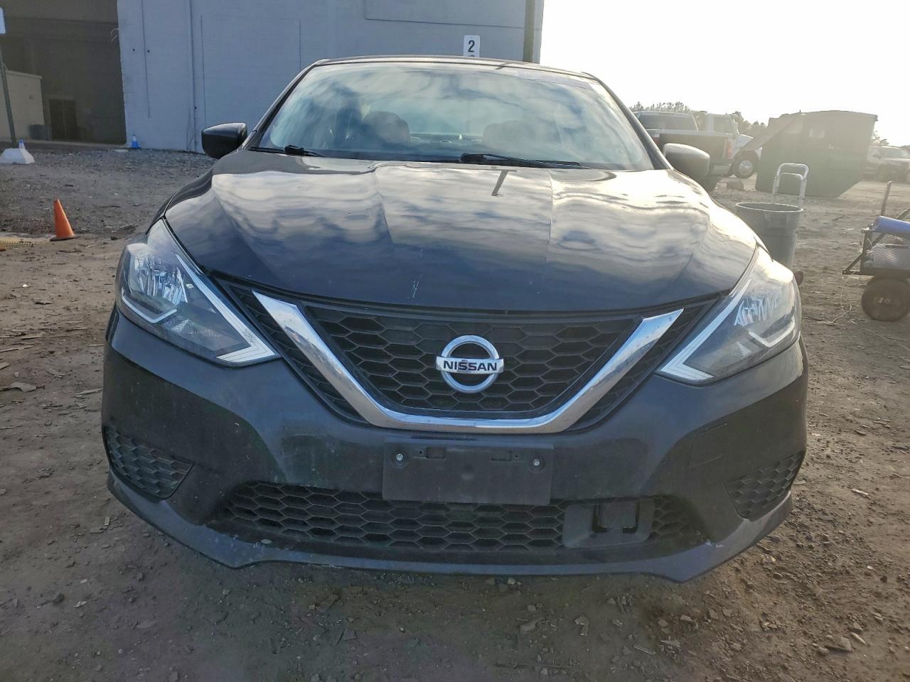 2019 NISSAN SENTRA S photo 5