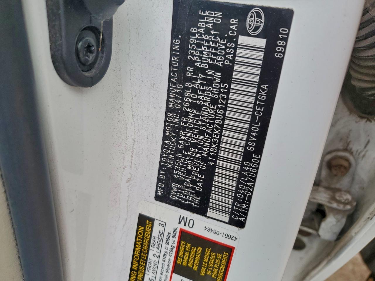2011 TOYOTA CAMRY SE photo 12