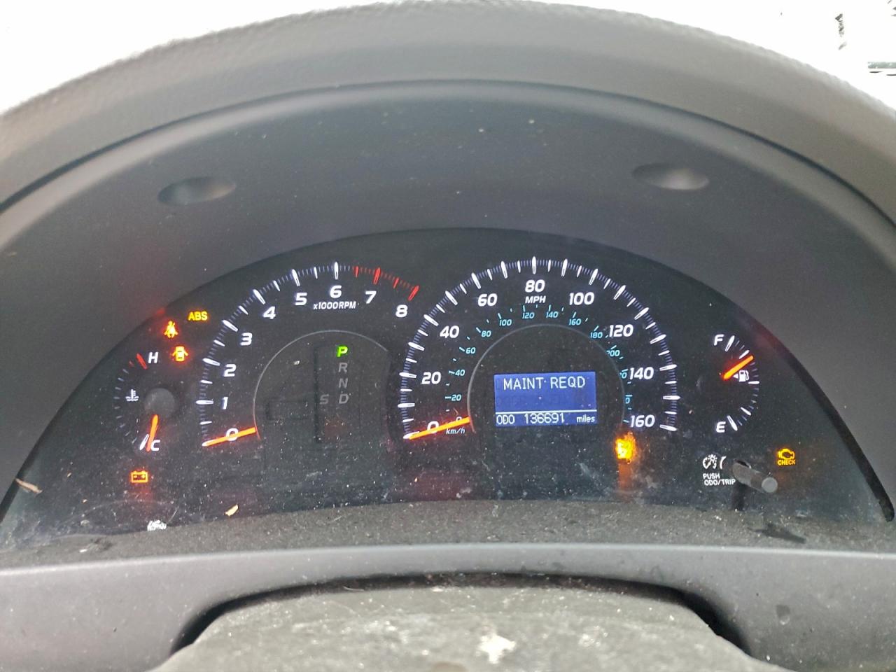 2011 TOYOTA CAMRY SE photo 9