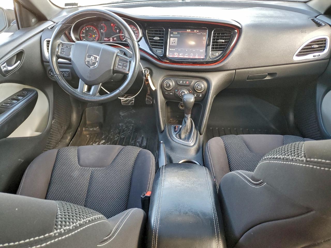 2015 DODGE DART SXT photo 8
