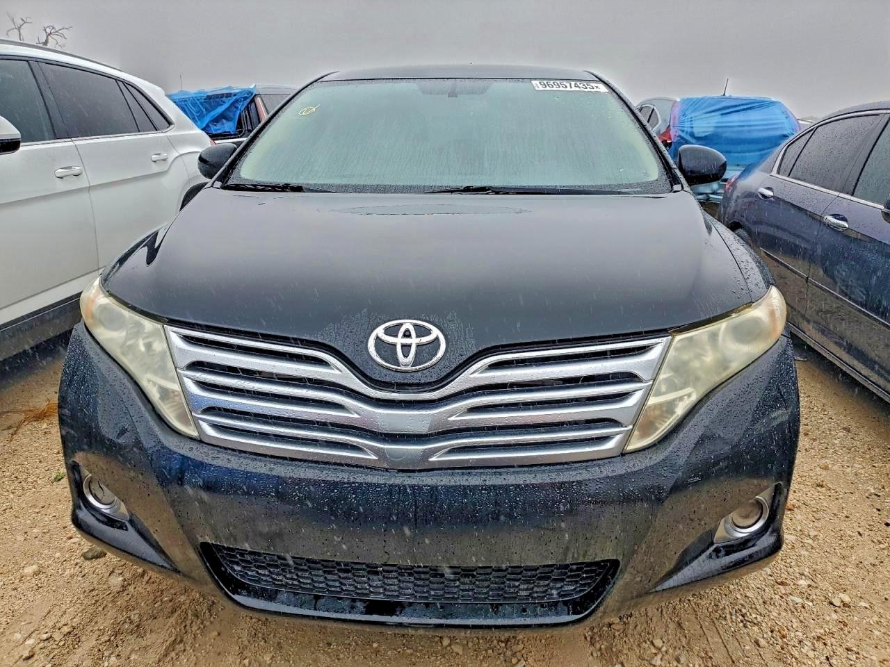 2012 TOYOTA VENZA LE photo 13