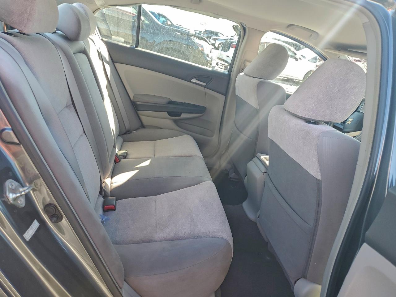 2009 HONDA ACCORD LX photo 28