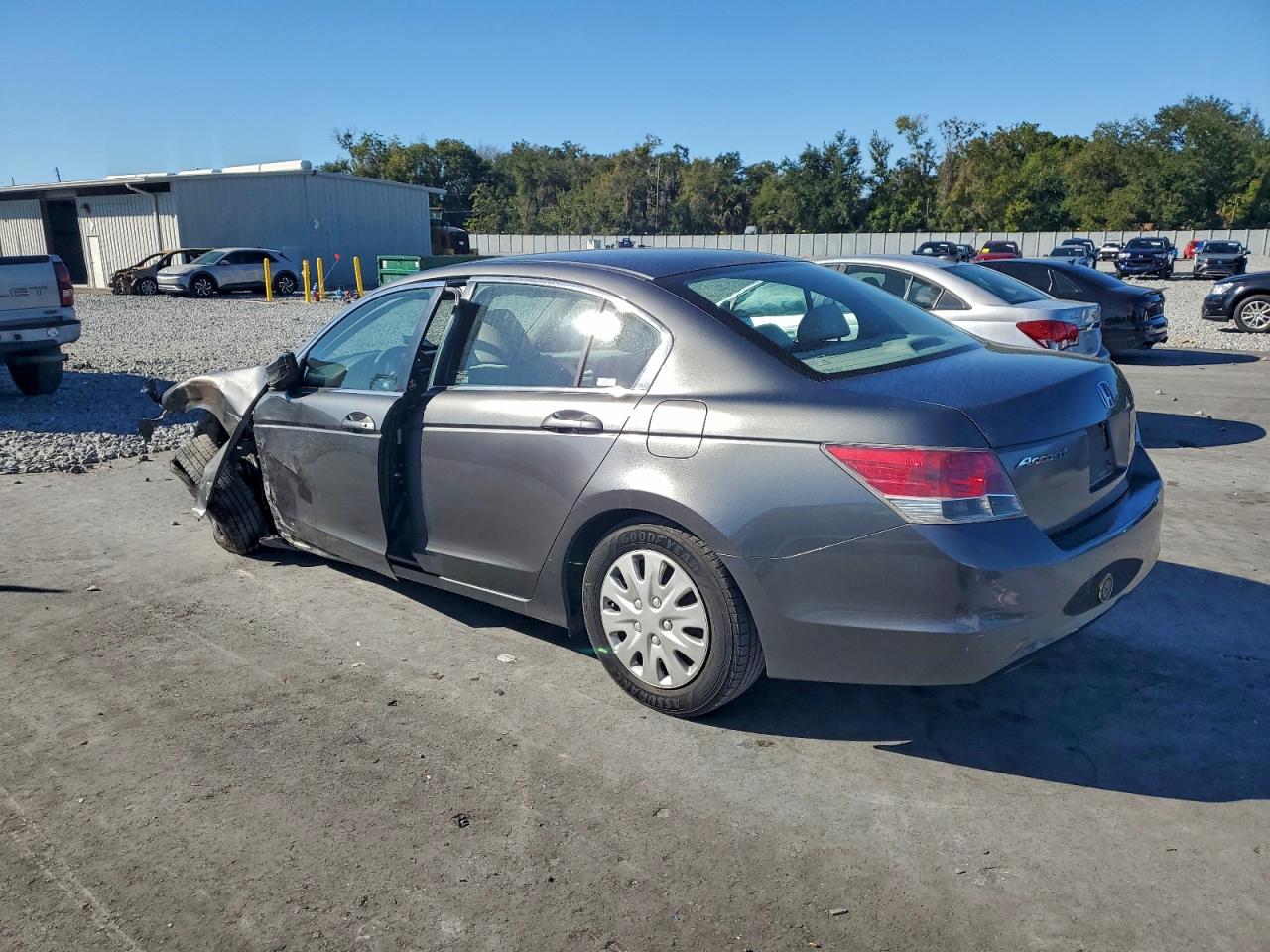 2009 HONDA ACCORD LX photo 4