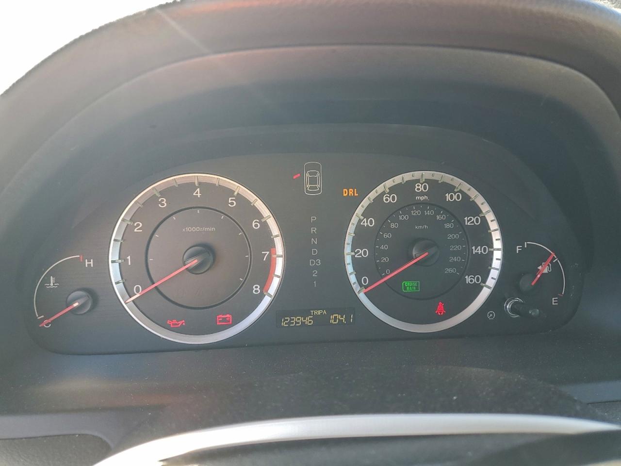 2009 HONDA ACCORD LX photo 25