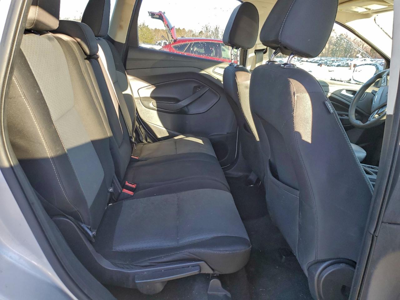 2017 FORD ESCAPE SE photo 19