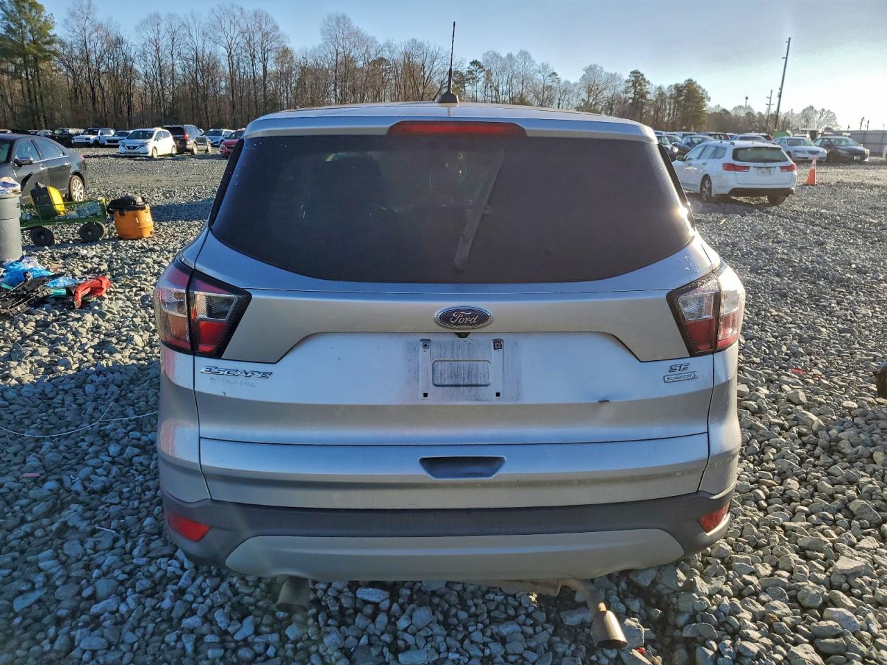 2017 FORD ESCAPE SE photo 11