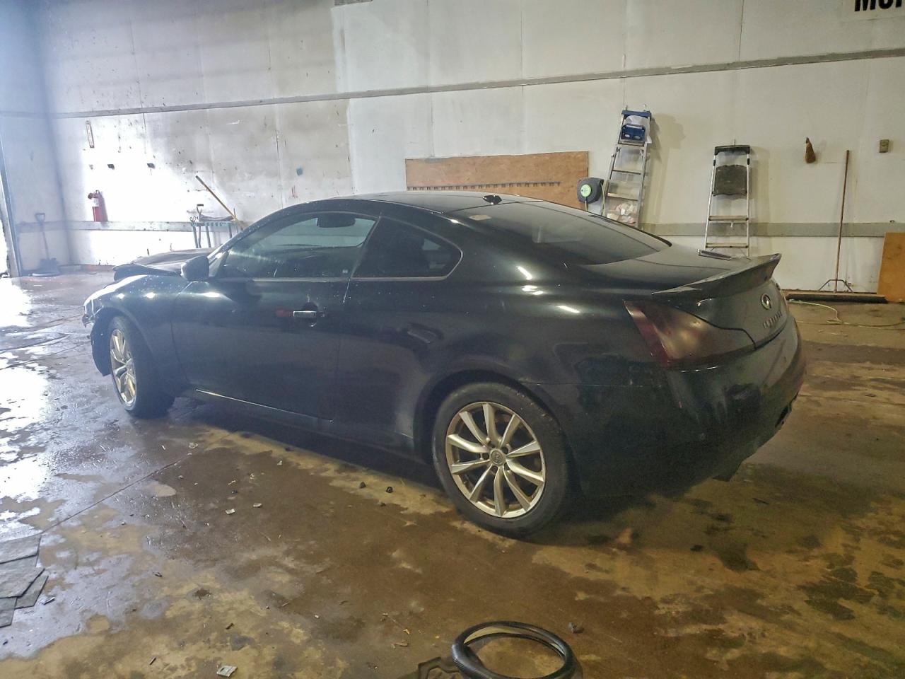 2012 INFINITI G37 photo 2
