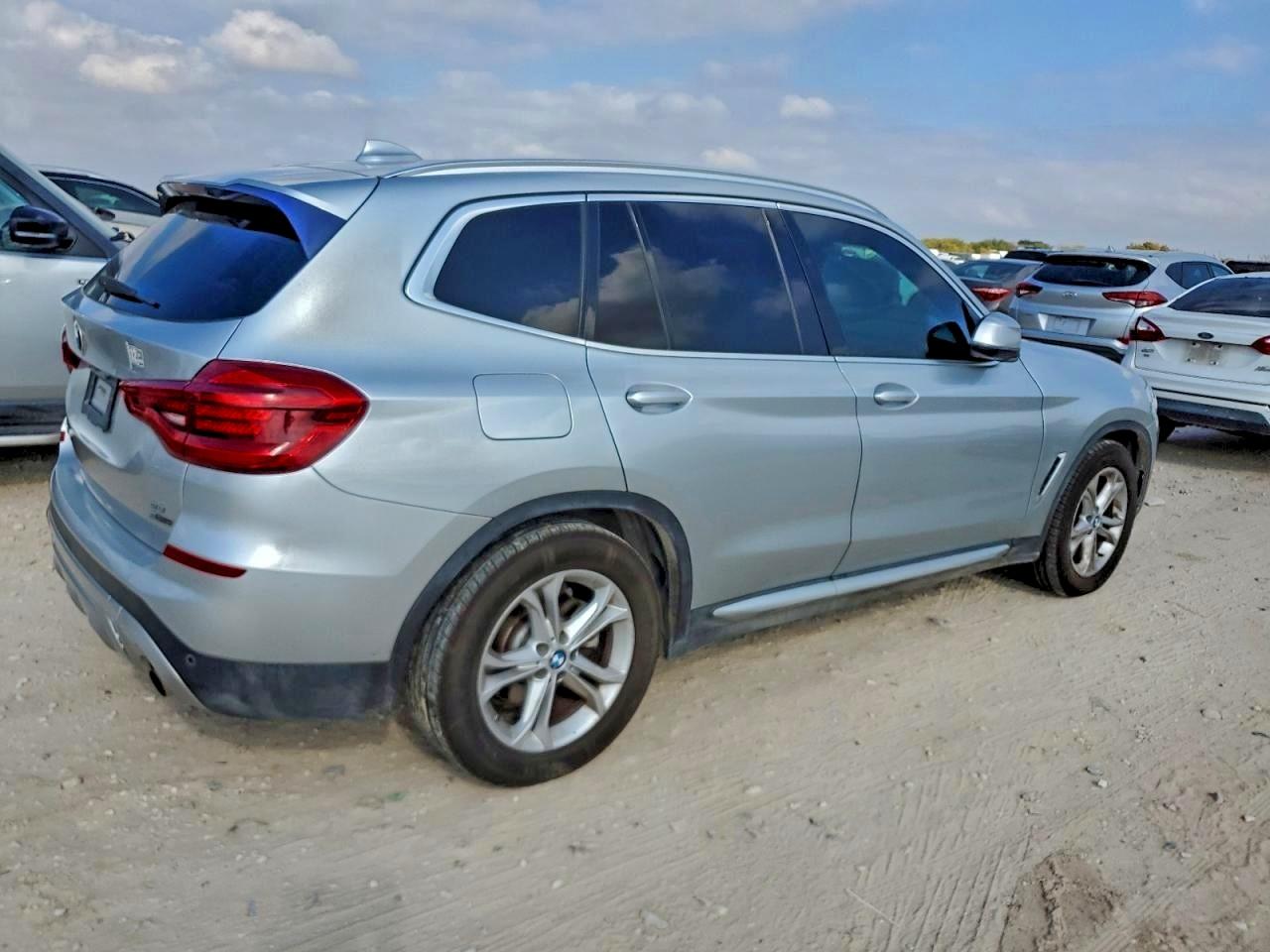 2020 BMW X3 SDRIVE30I photo 3