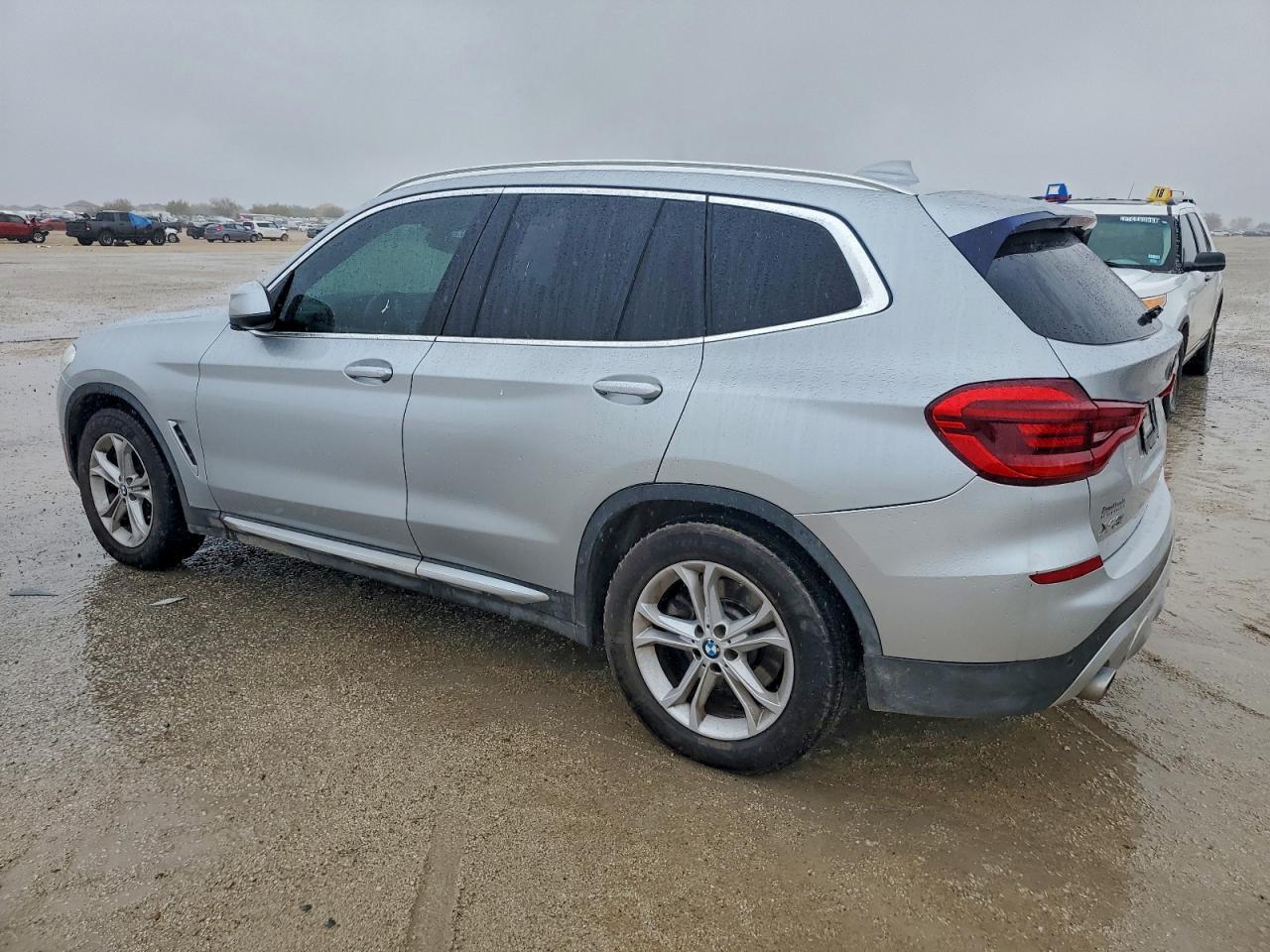 2020 BMW X3 SDRIVE30I photo 2