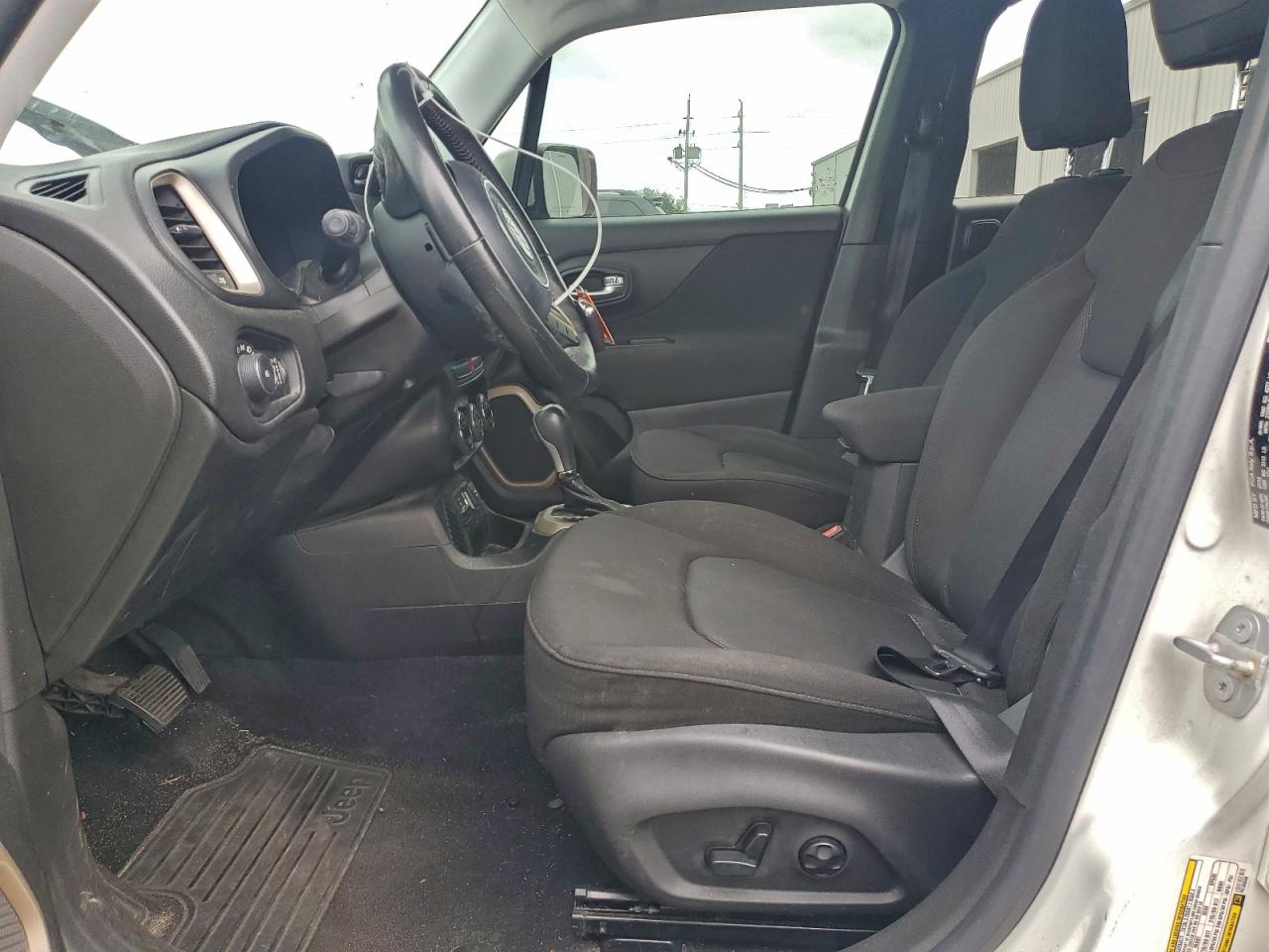2015 JEEP RENEGADE LATITUDE photo 19