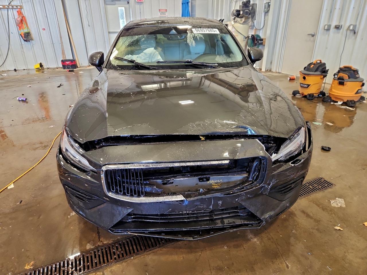 2020 VOLVO S60 T6 MOMENTUM photo 5