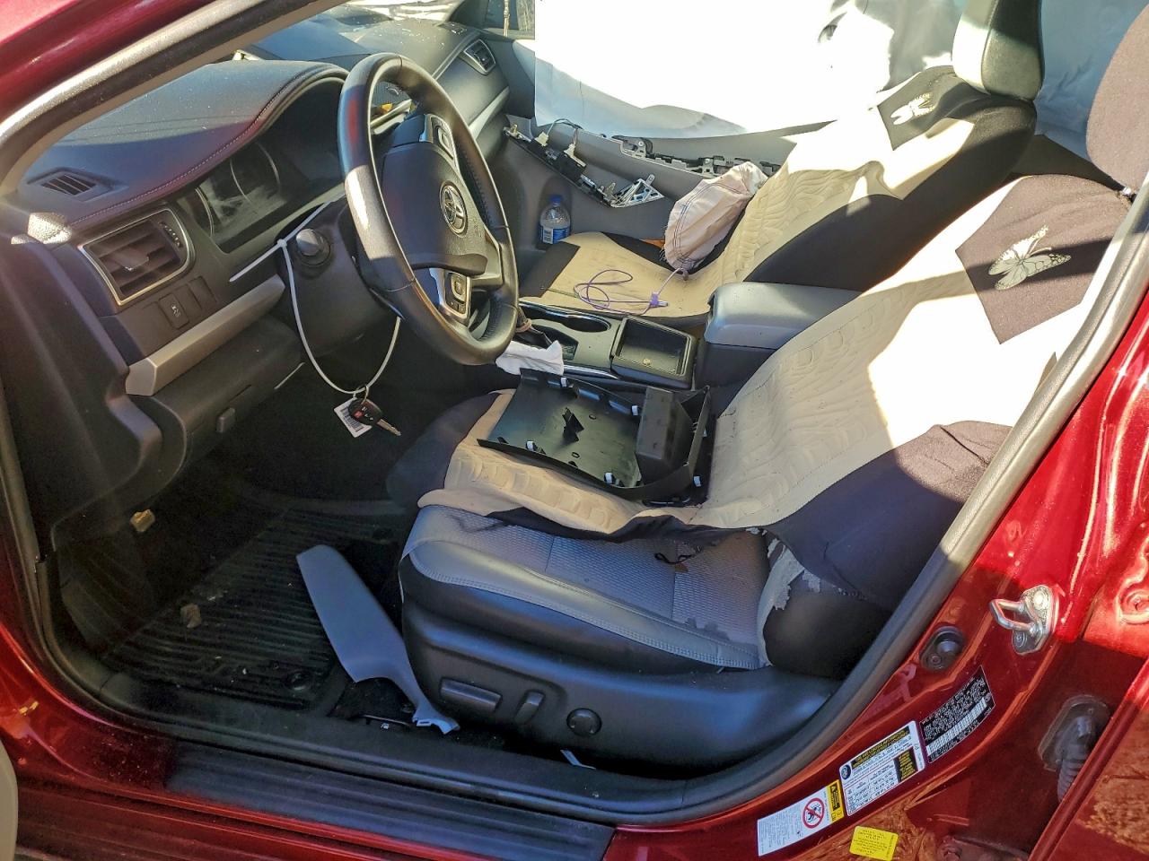 2017 TOYOTA CAMRY LE photo 7