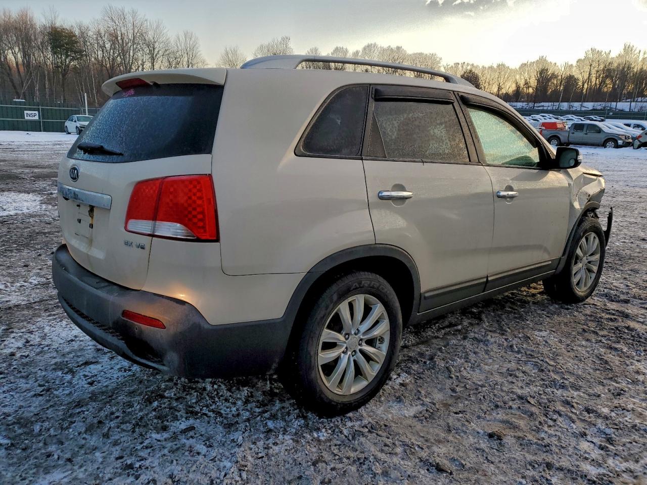 2011 KIA SORENTO EX photo 3