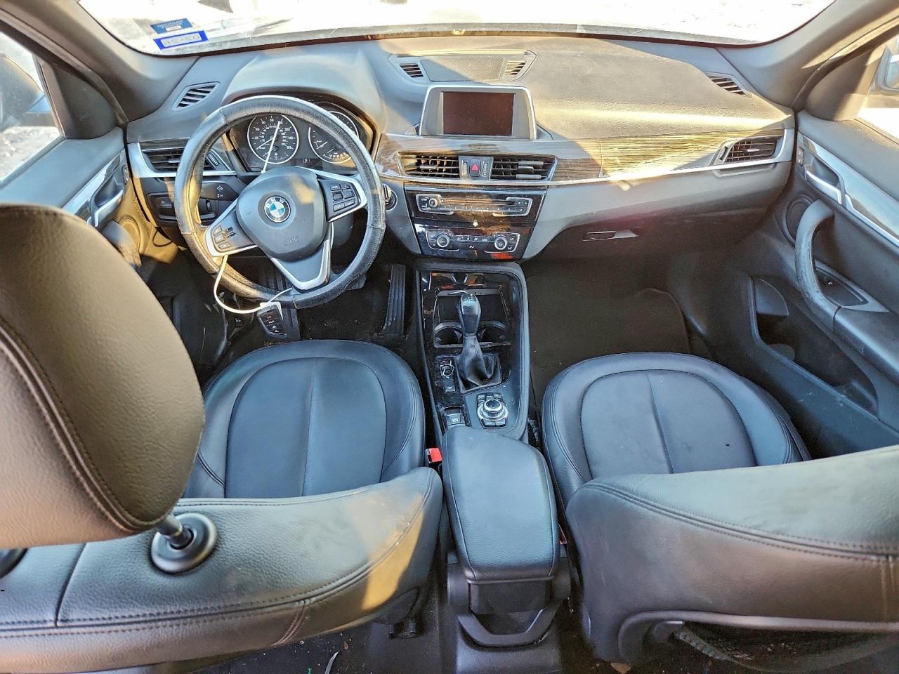 2016 BMW X1 XDRIVE28I photo 22