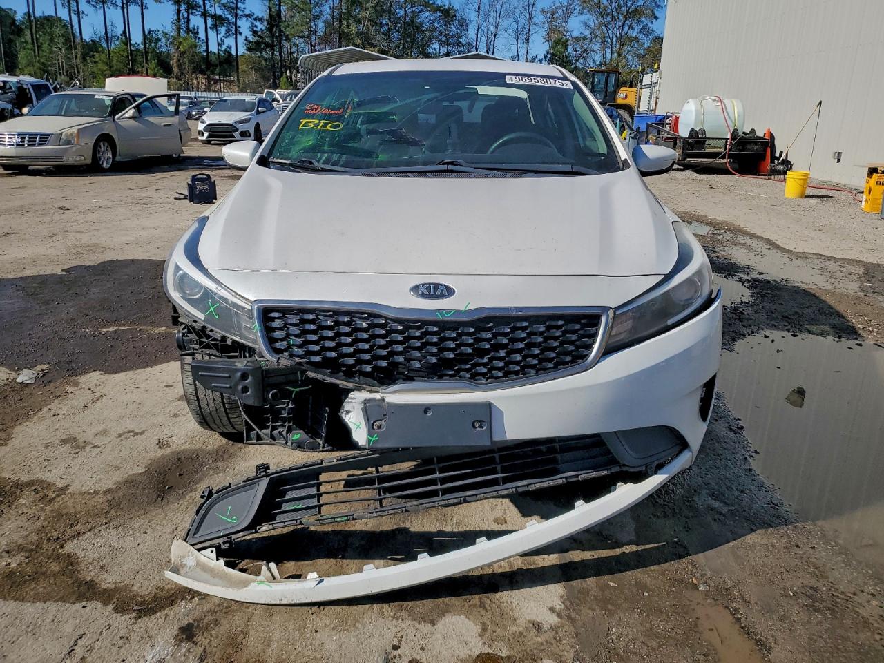 2017 KIA FORTE LX photo 5