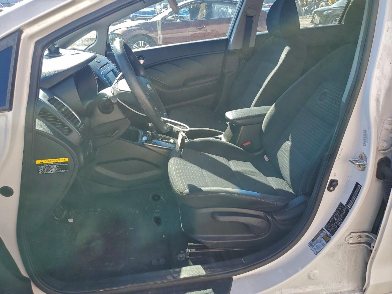 2017 KIA FORTE LX photo 7