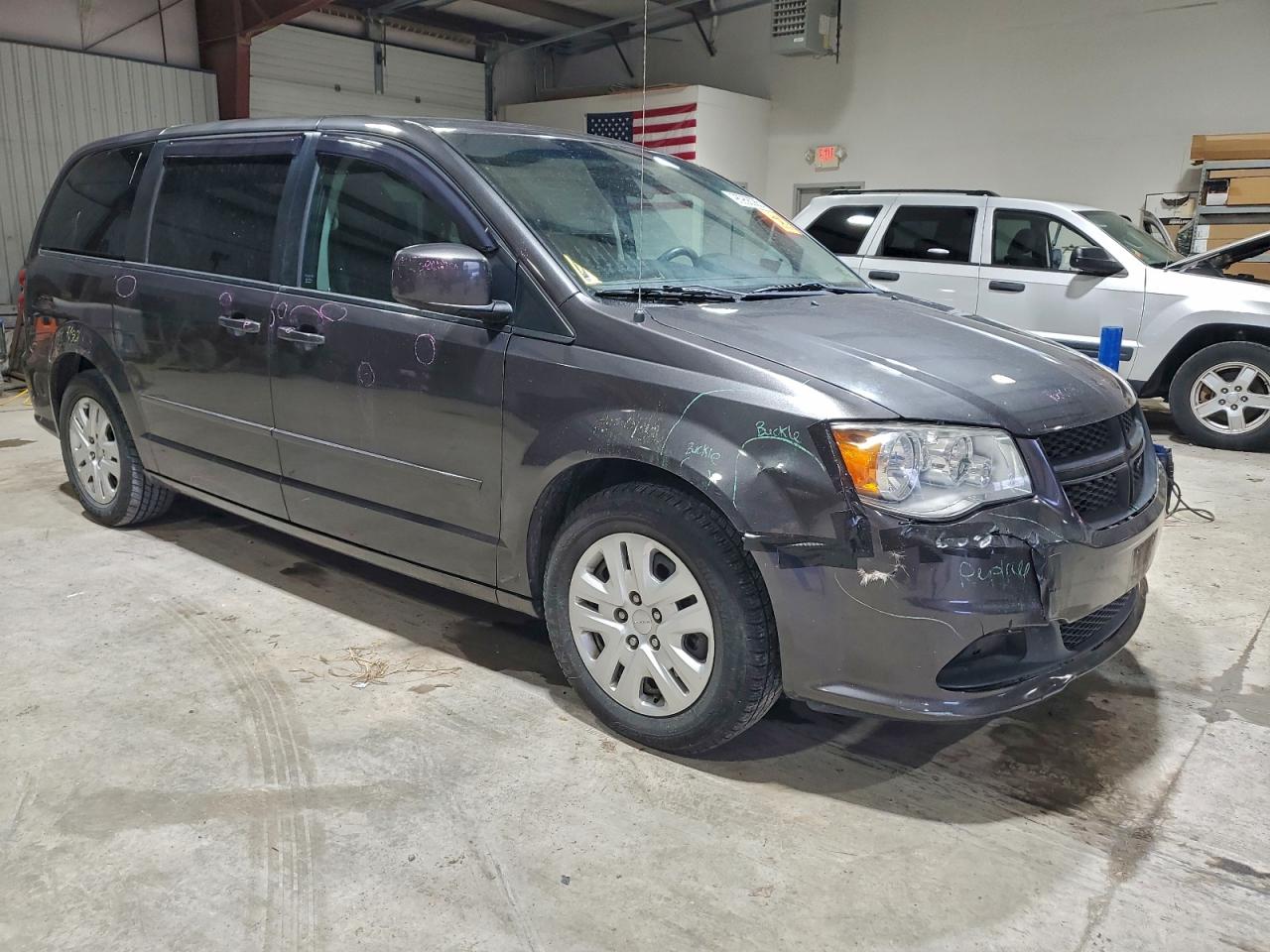 2015 DODGE GRAND CARAVAN SE photo 4