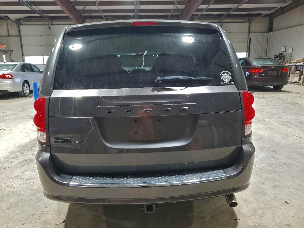 2015 DODGE GRAND CARAVAN SE photo 6