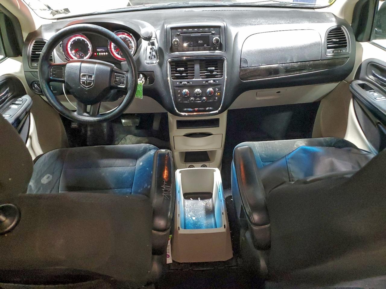 2015 DODGE GRAND CARAVAN SE photo 8