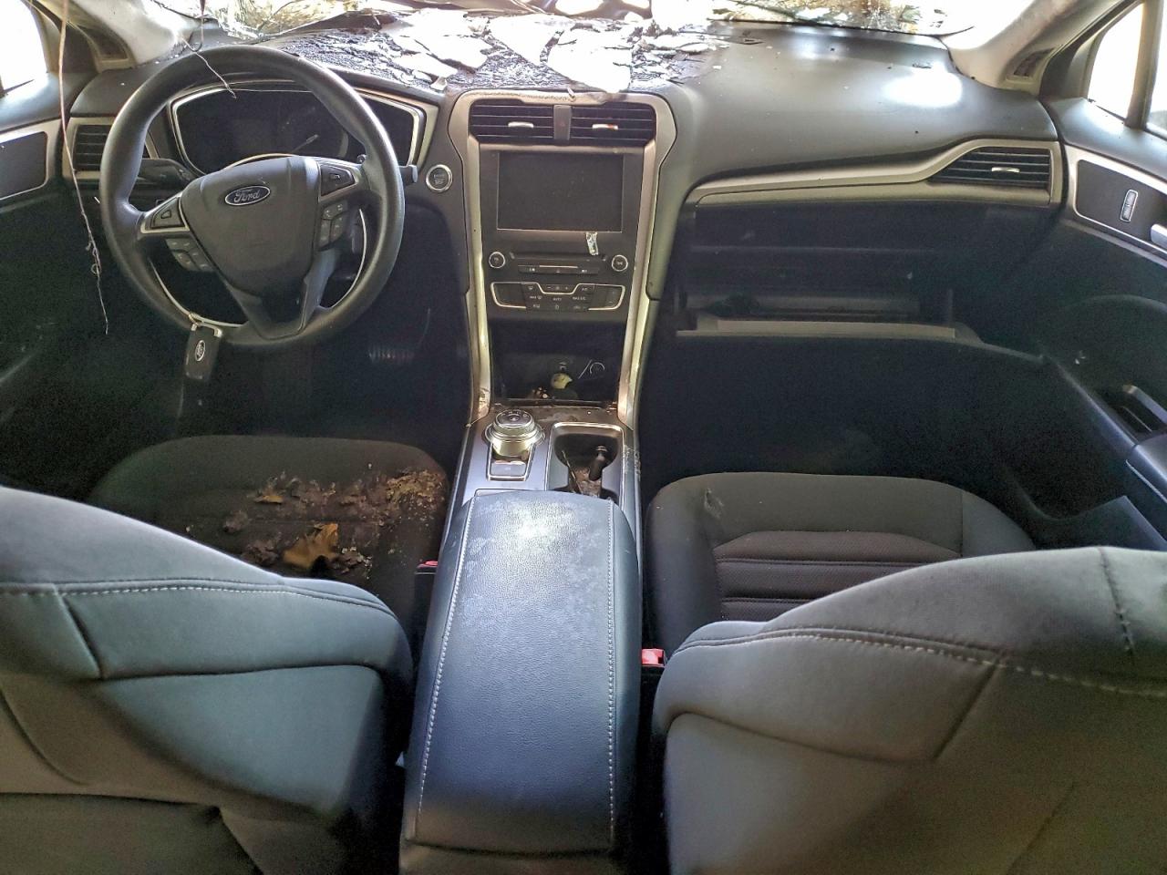 2017 FORD FUSION SE photo 15
