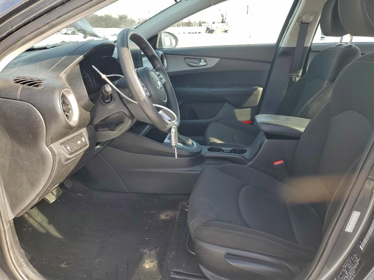 2021 KIA FORTE FE photo 13